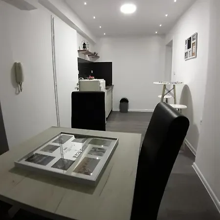 Cumurija Bridge Apartment *